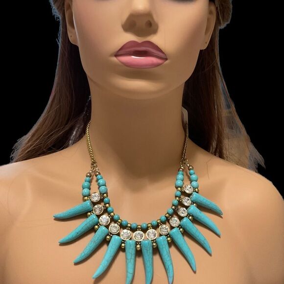 Turquoise Spiked Necklace - Picture 5 of 6